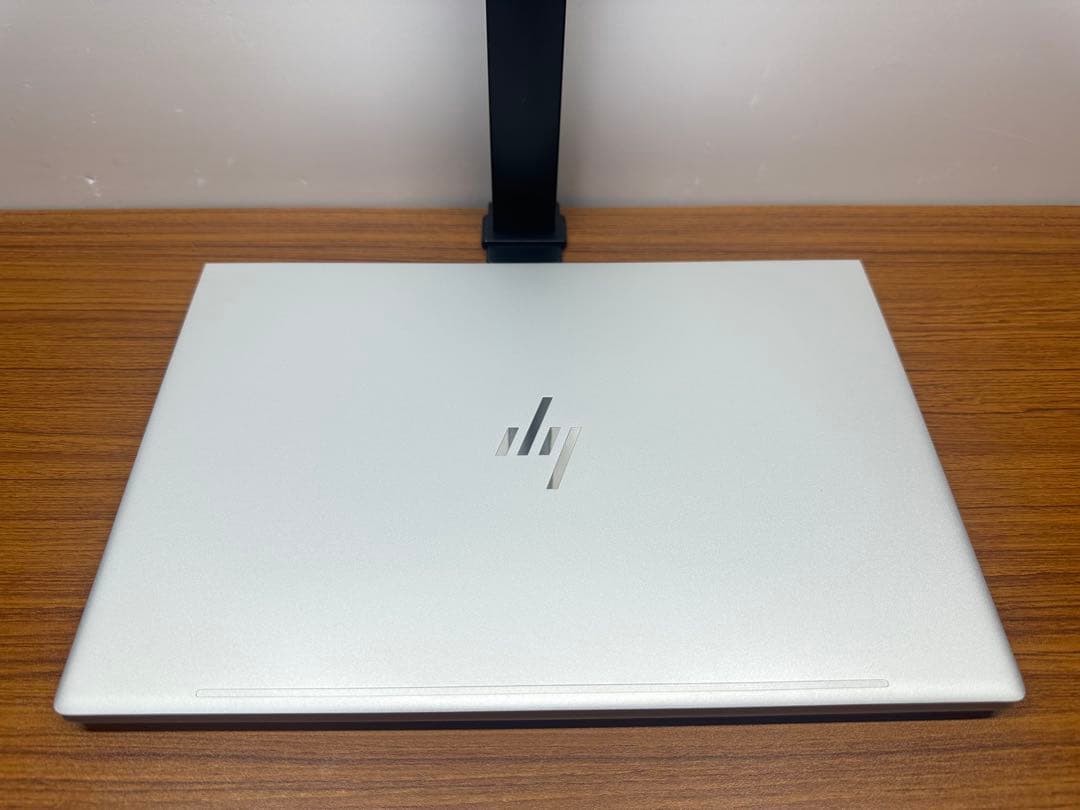 1. HP Elitebook 630 G9 12世代 i5 8/256Gb
