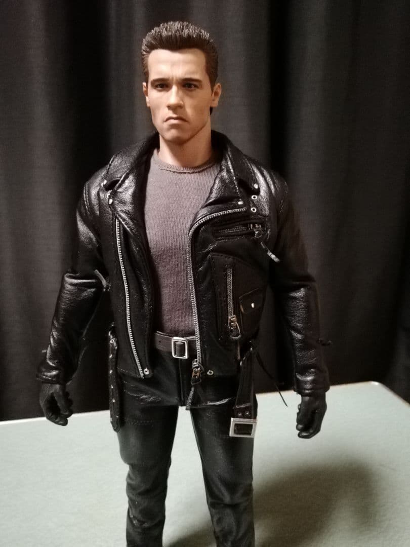 HOTTOYS　ホットトイズ製 1/6 ターミネーター2 T-800DX版