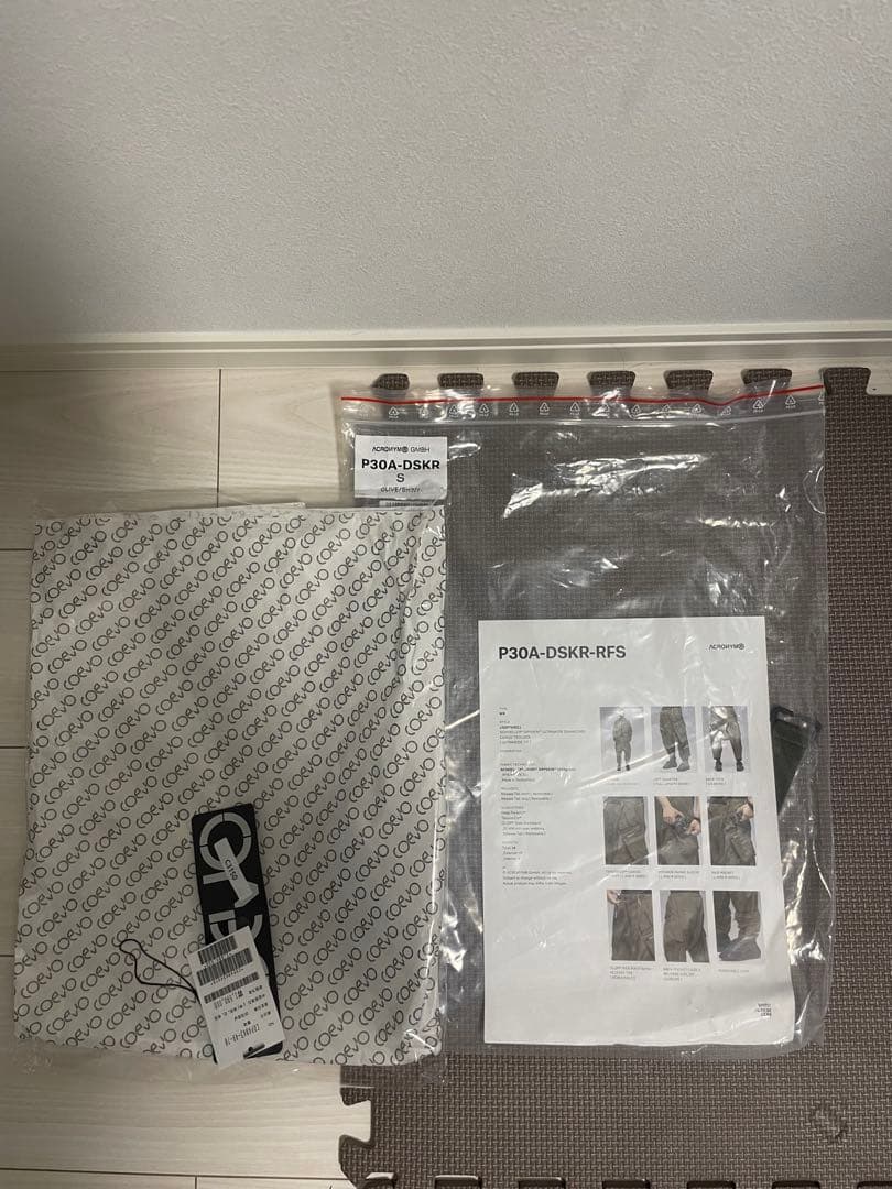 P30A-DSKR OLIVE/SHINYサイズS