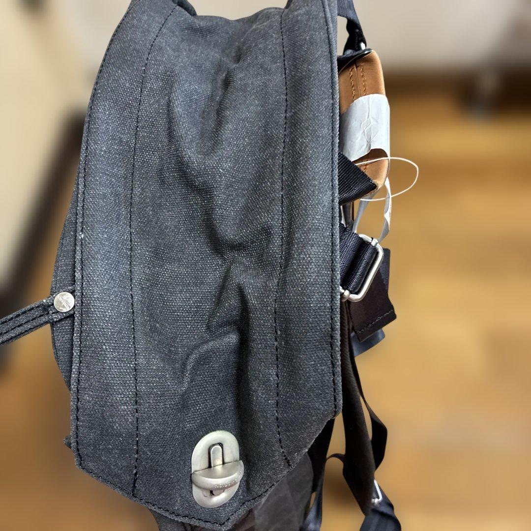 QWSTION スイス製 バックパック 大容量