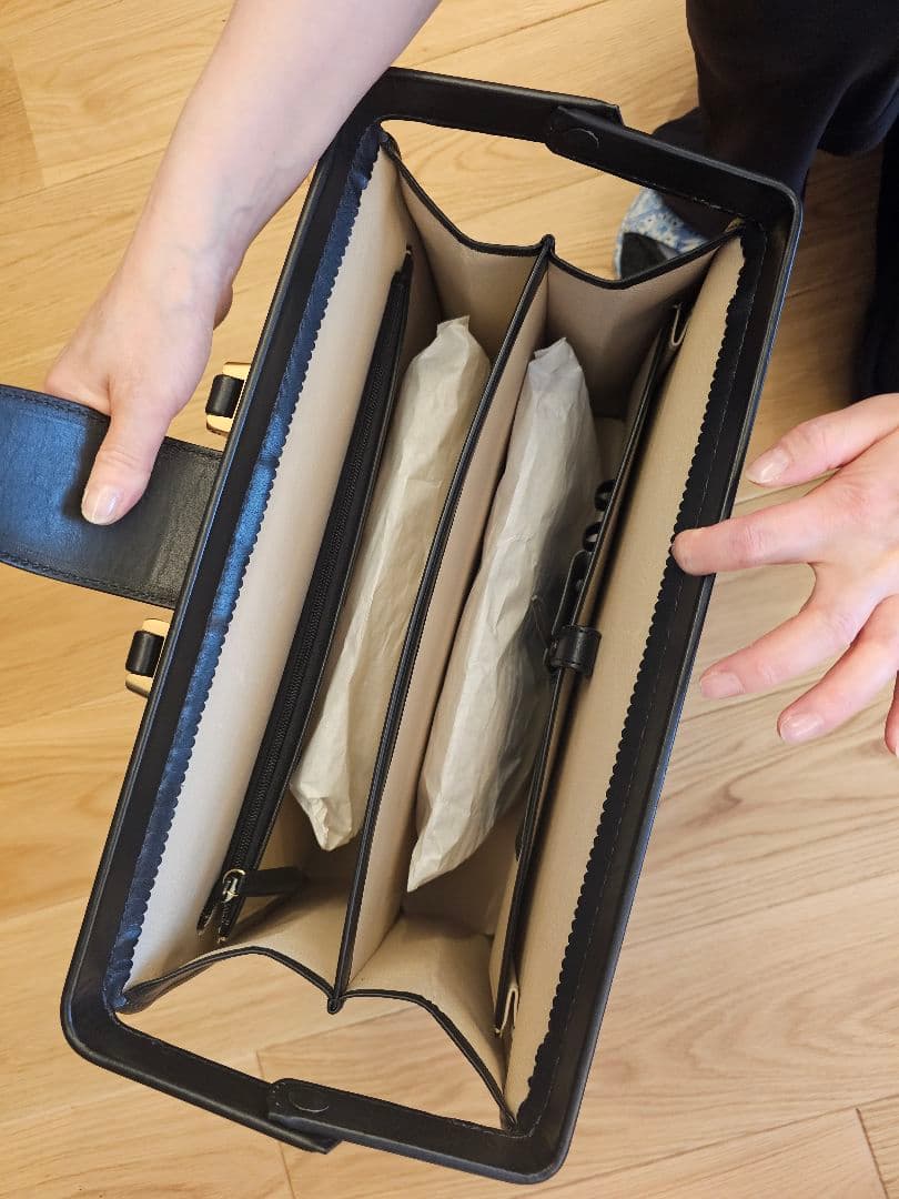 ブラックビジネスバッグ