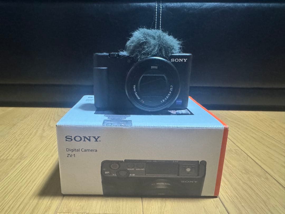 Sony ZV-1 デジタルカメラとグリップセット 1月15日23時までお値引き