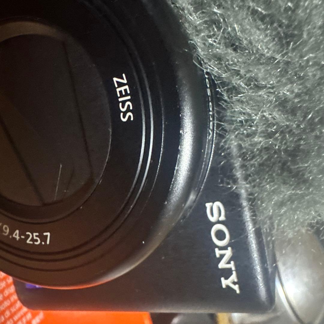 Sony ZV-1 デジタルカメラとグリップセット 1月15日23時までお値引き