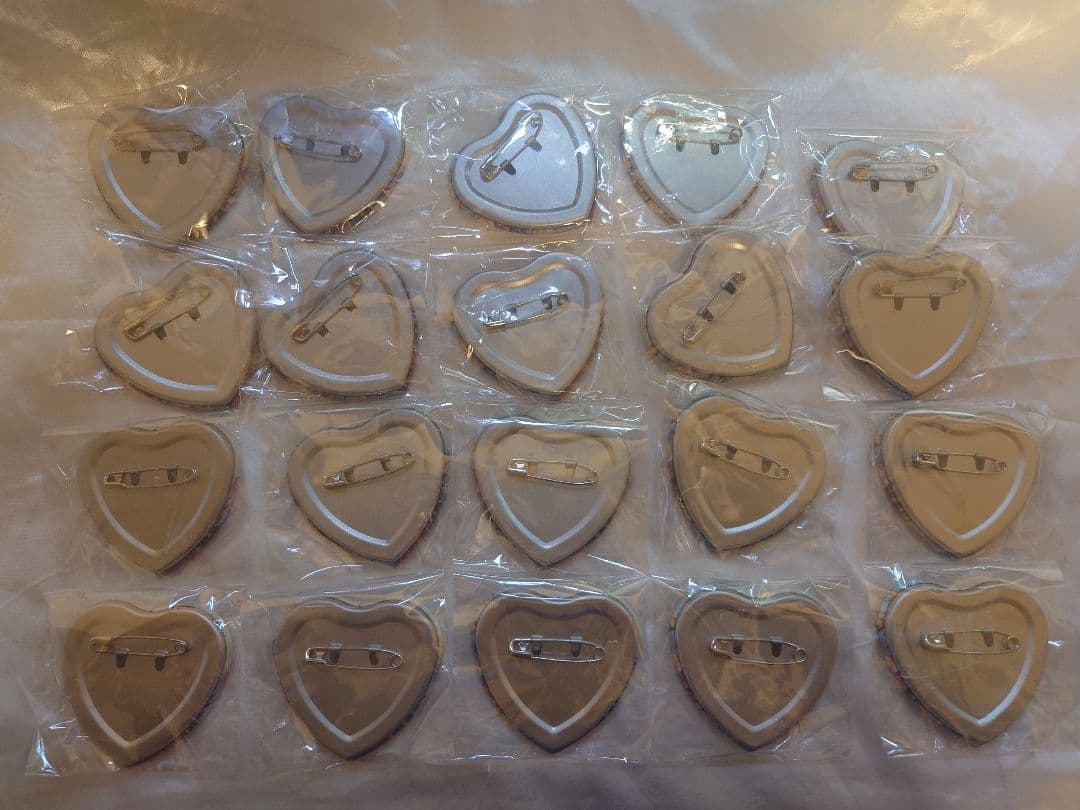 月永レオ　ハート缶バッジ