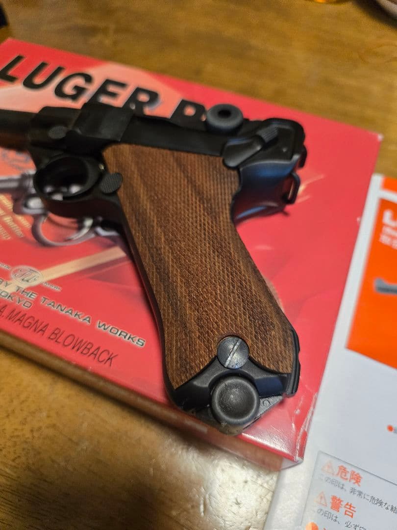 タナカ　ルガーP08　4インチ　ガスブローバック　木製グリップ