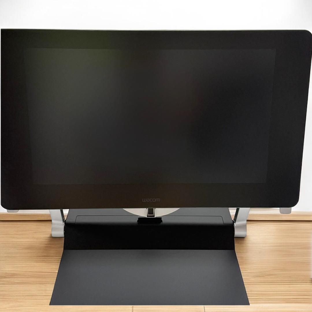美品 ワコム Cintiq Pro24 DTK-2420/K0 エルゴスタンド付