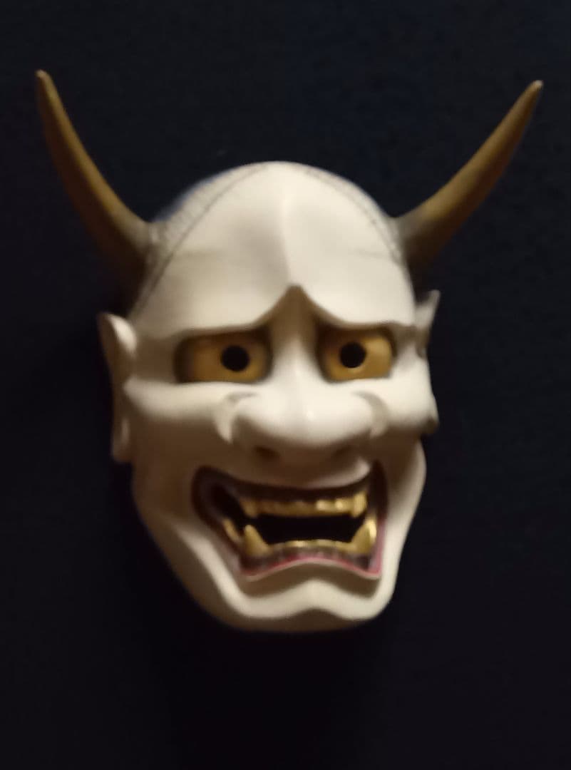 木彫り能面　般若