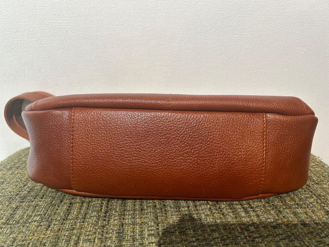 Dalia ブラウンレザーショルダーバッグ