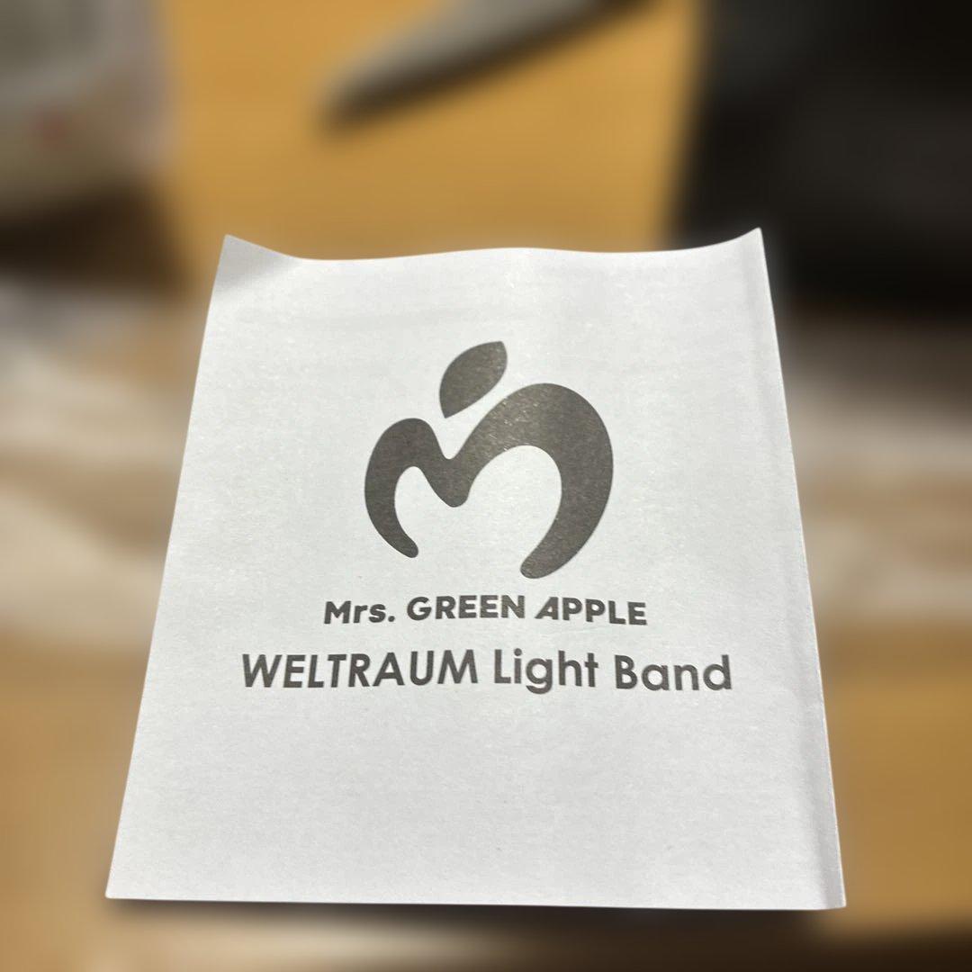 【12/16まで！】メルカリ祭特価値引きLight Bandミセスピンバッチ付き