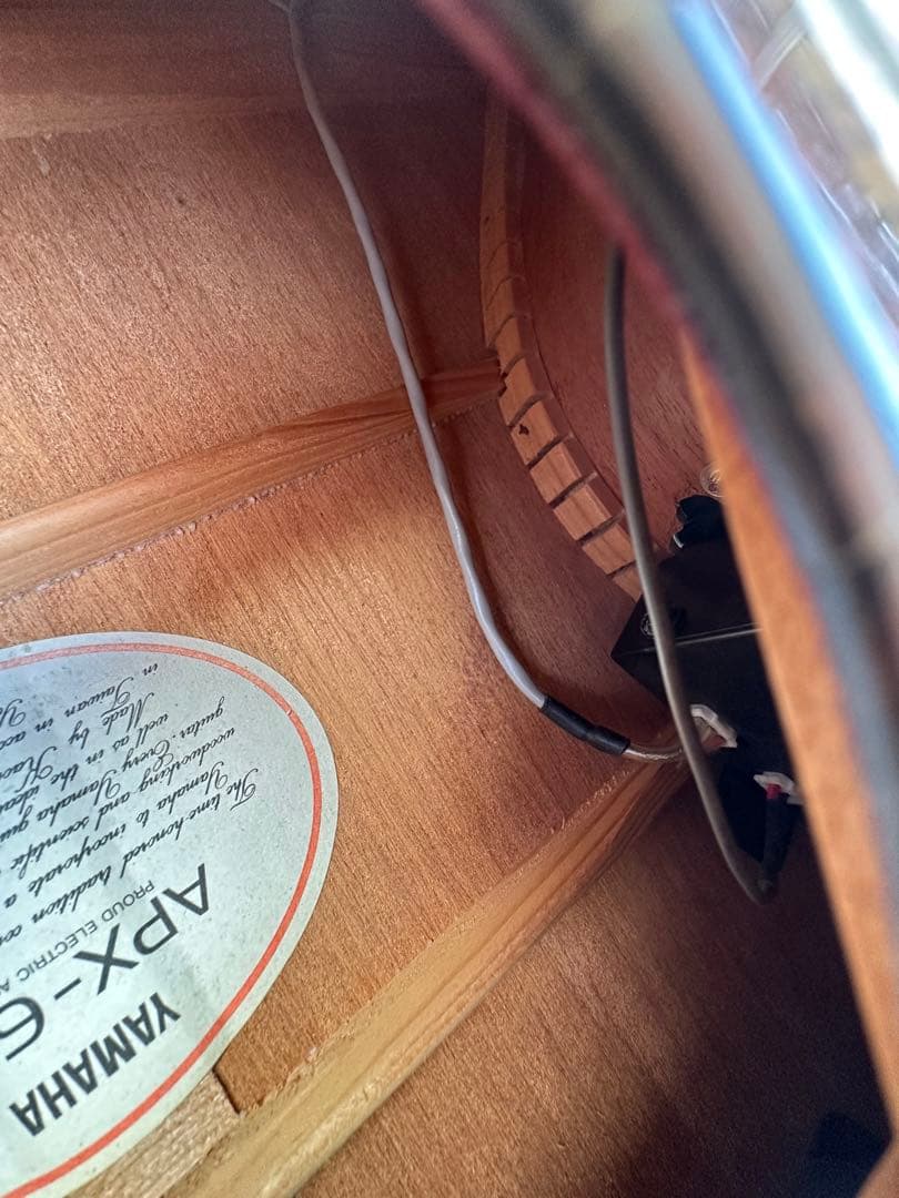 YAMAHA APX-6SAエレキギター