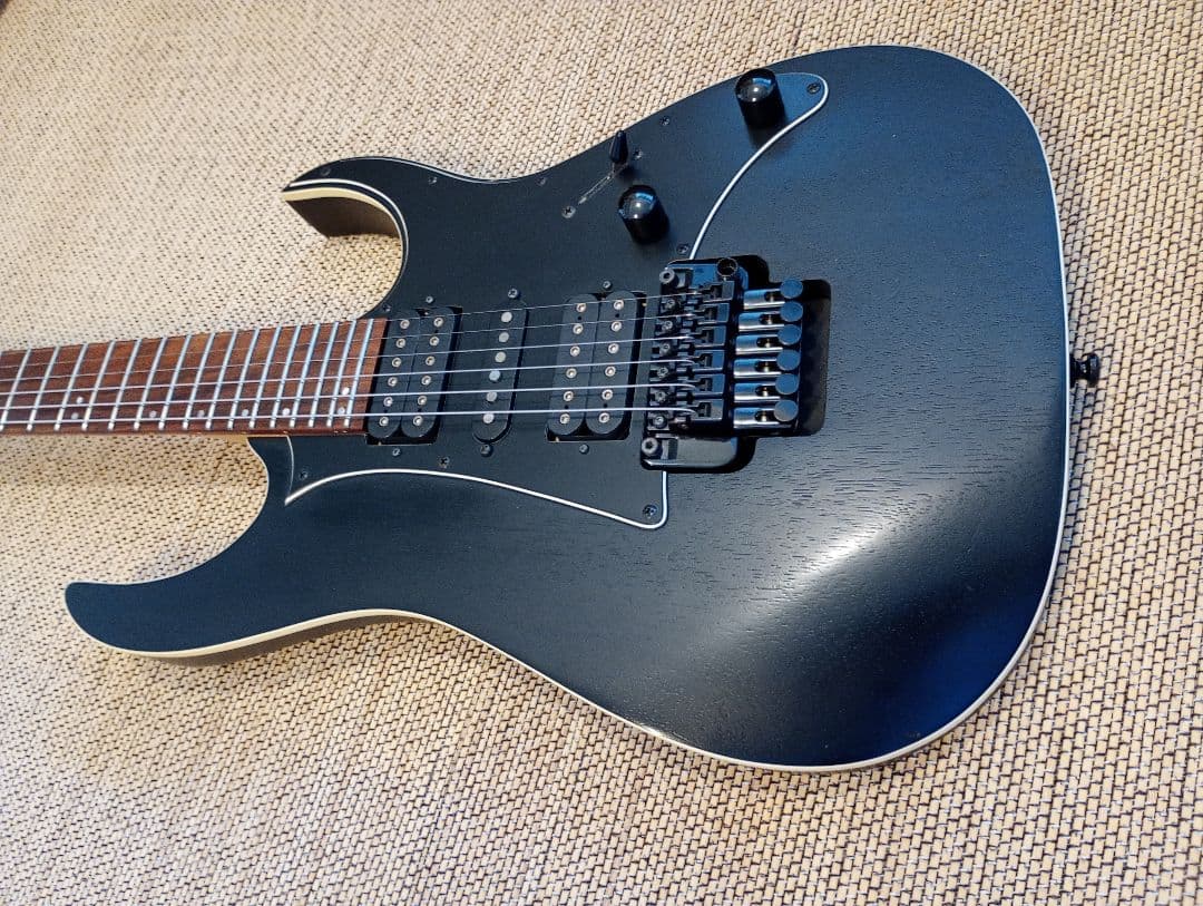 アイバニーズ Ibanez RG350ZB