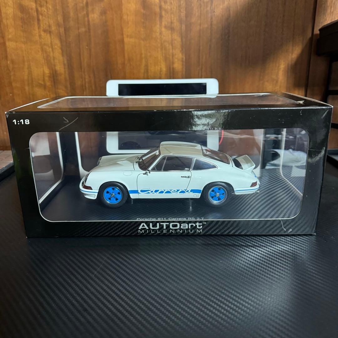 絶版未展示品オートアート1/18ポルシェ911 カレラ RS 2.7 1973