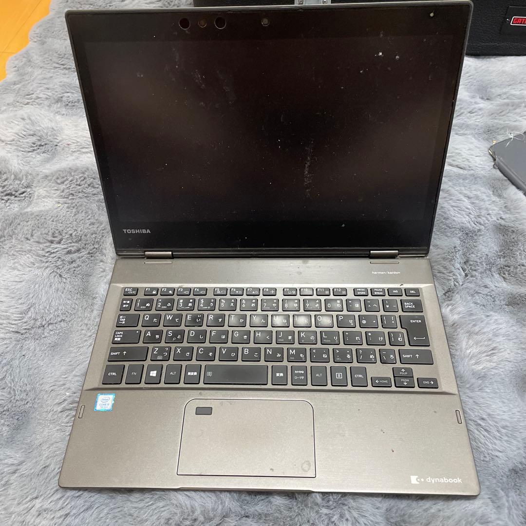 Toshiba dynabook 13.3インチ シルバー