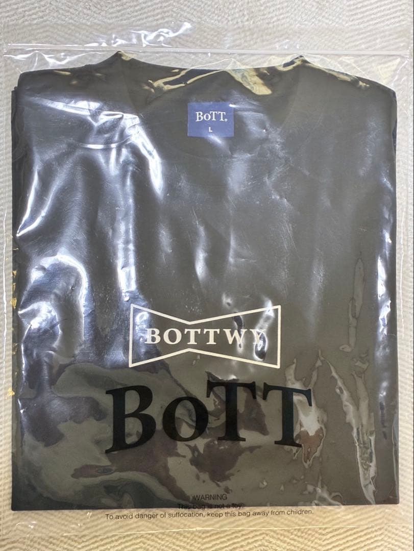 【最終値下げ】BOTT × verdy 缶　黒 Tシャツ Lサイズ