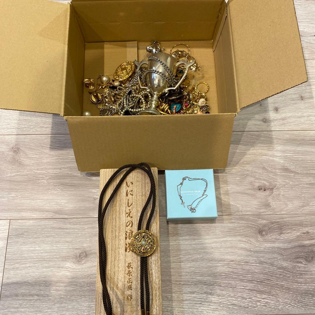 アクセサリー　ジャンク品　含む