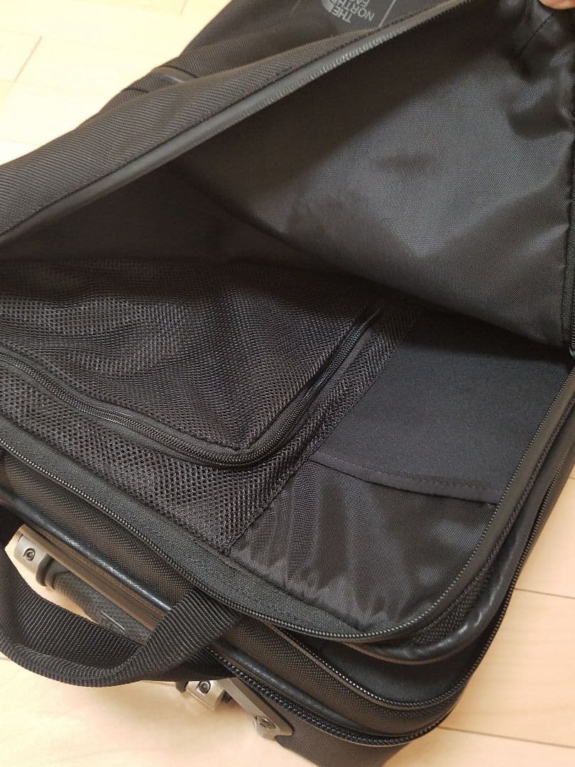 THE NORTH FACE 　シャトルローラー