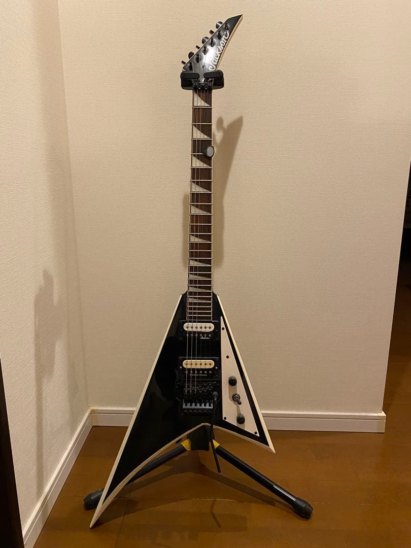 ギター Jackson JS32 Rhoads Black