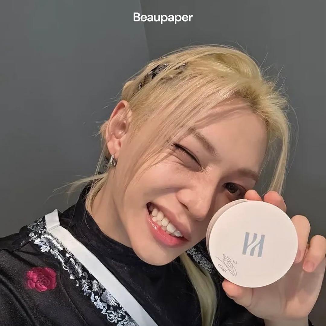 スキズ　フィリックス　コラボ　ファンデーション　サイン入り