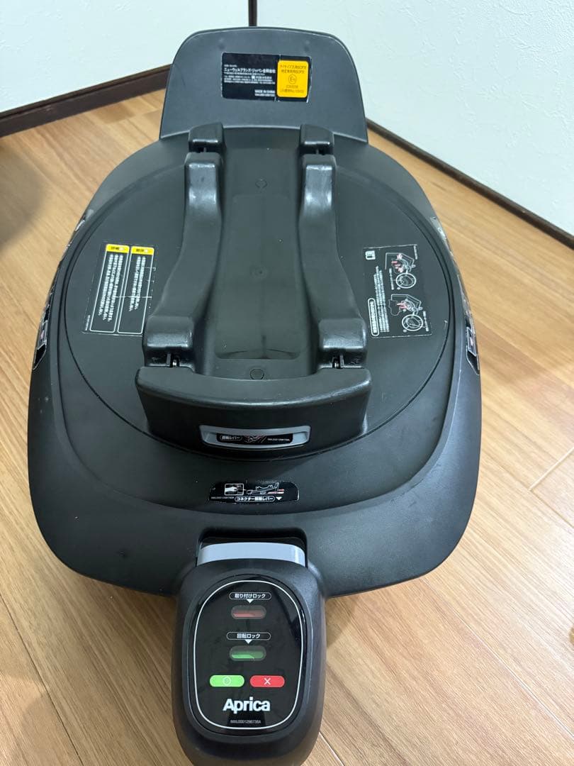 Aprica エアキャリー ISOFIXベース付き チャイルドシート 新生児