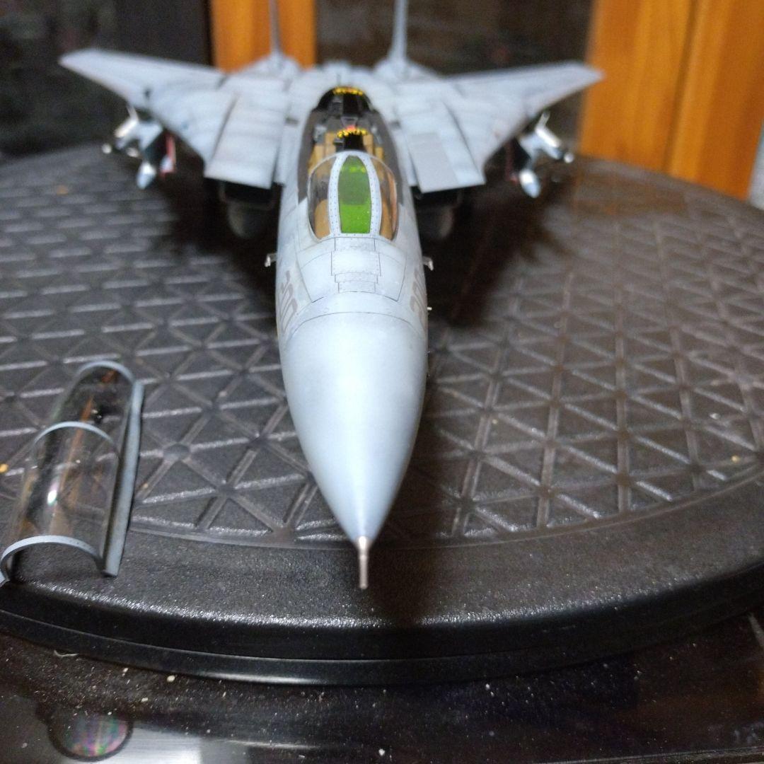 タミヤ 1/48 F14Aプラモデル塗装済み完成品