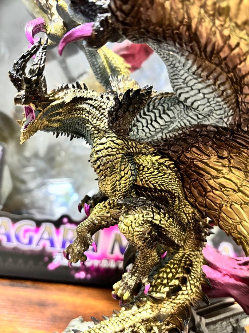 クリエイターズモデル　天迴龍シャガルマガラ