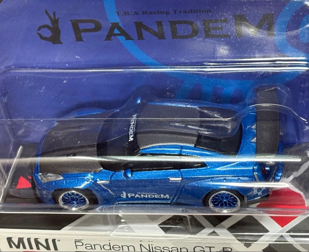 ミニGT 1/64 パンデム GT-R R35 GTウイング メタリックブルー