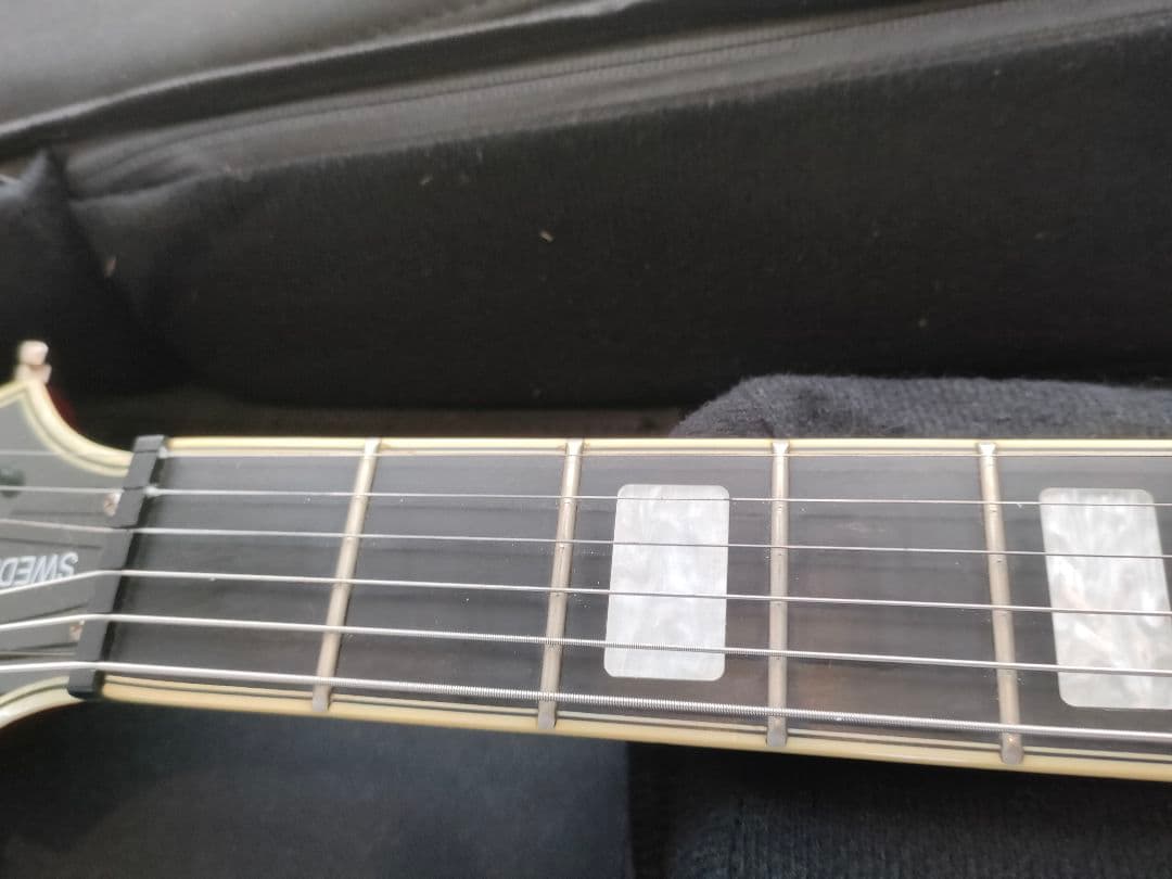 HAGSTROM SWEDE　いい状態　２０１６年の定価税別125000円です。