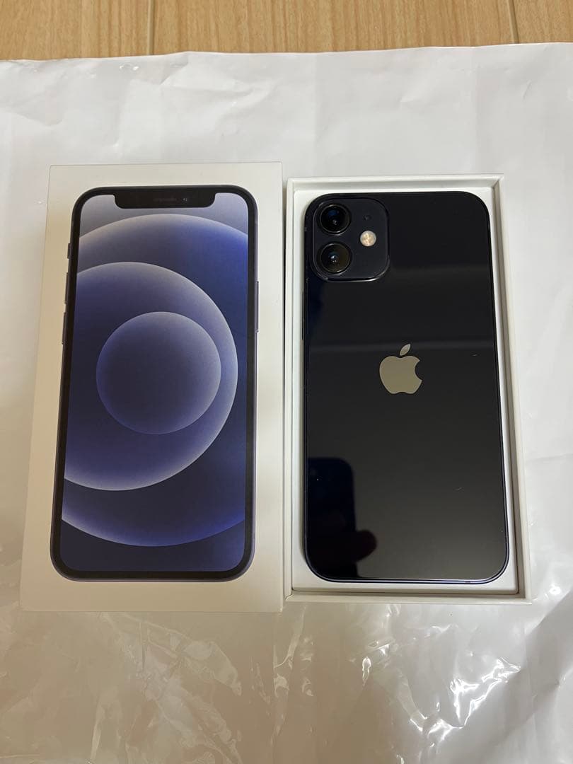 美品 Apple iPhone 12 miniブラック