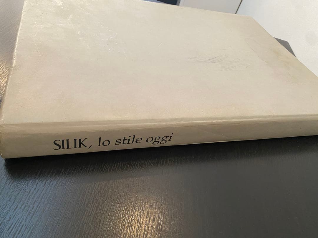 シリック　SILIK 洋書