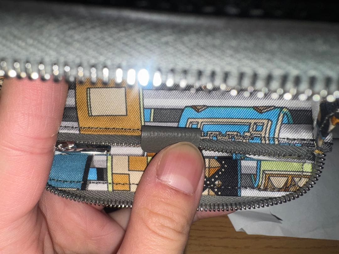 シルクインコンパクト　【HERMES】