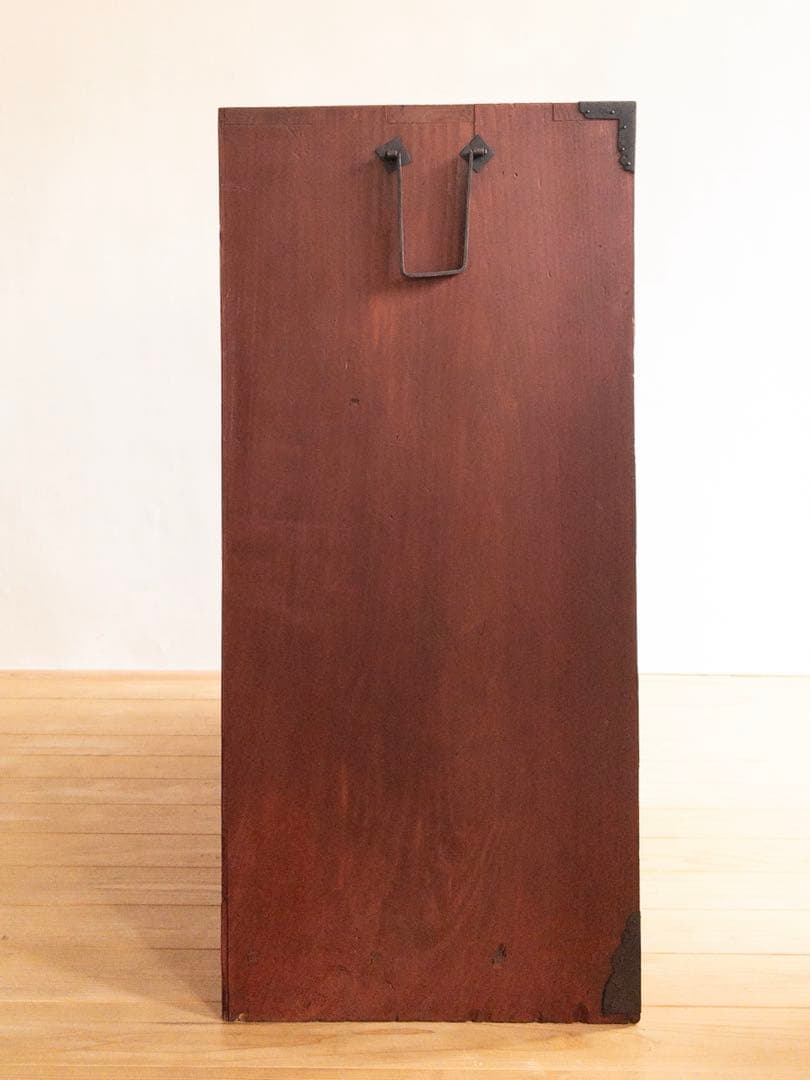 和箪笥　漆薄塗り紅　大ぶり　4段　無垢　収納棚　古道具　古家具　アンティーク