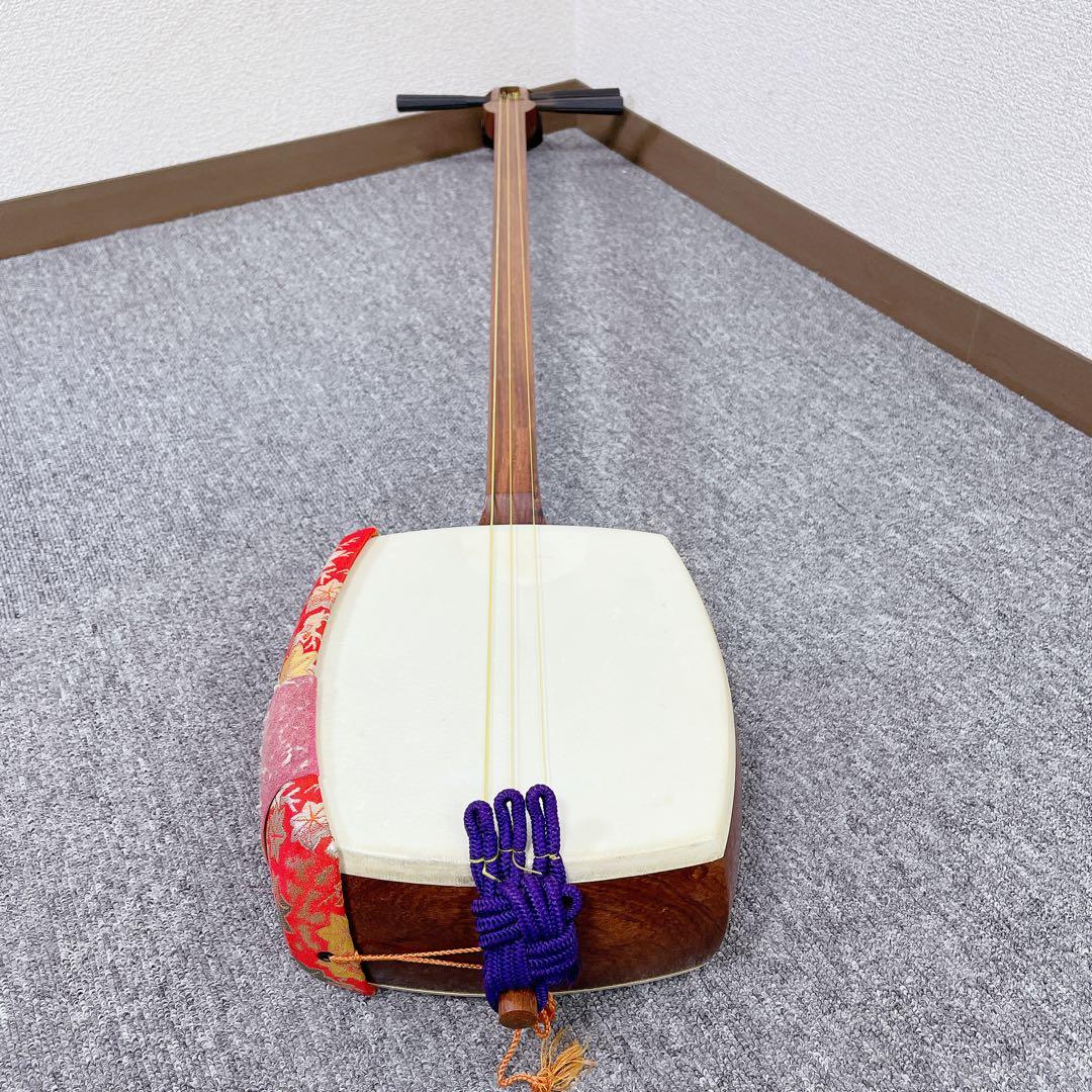 三味線 中棹 花梨 平溝 丸打胴 犬皮 和楽器