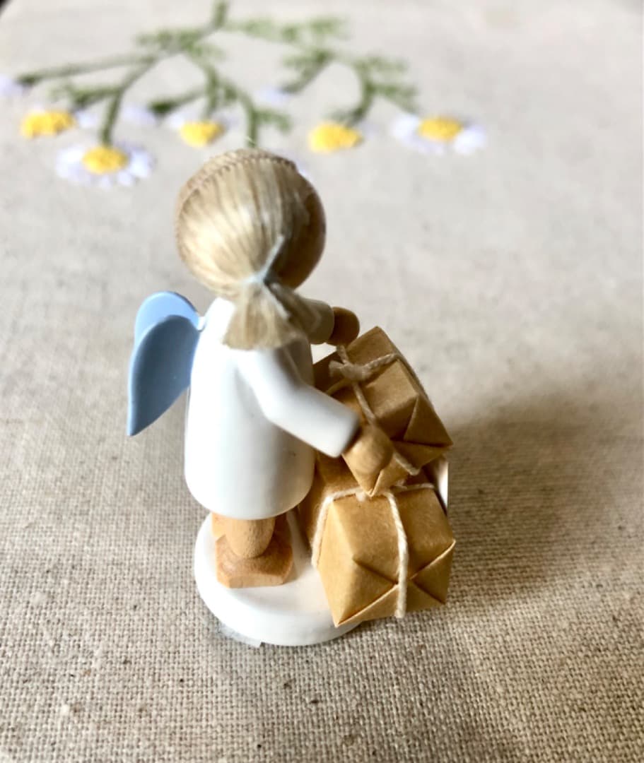 ドイツ　フラーデ　小包を守る天使