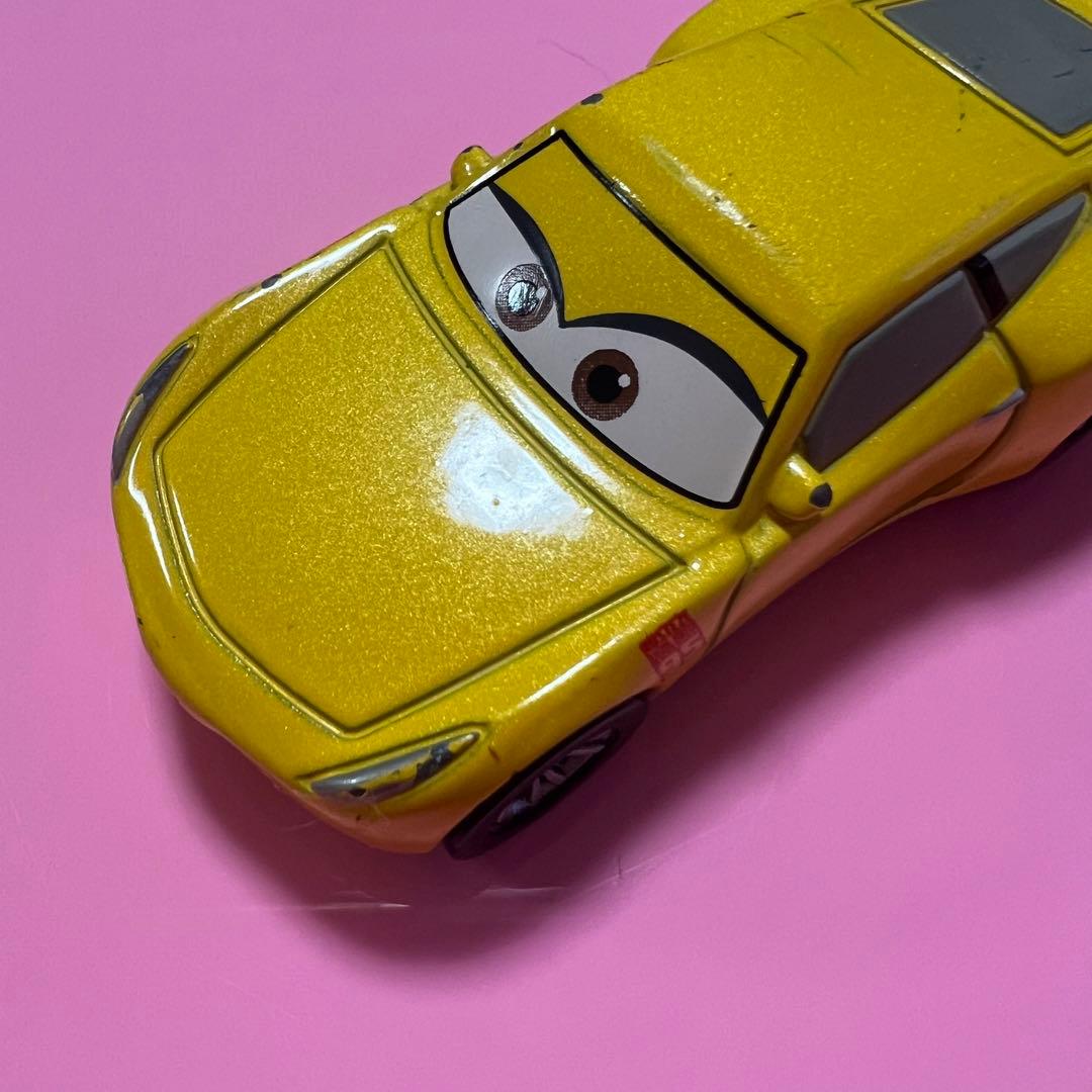 カーズ　トミカ　ディズニー　クロスロードシリーズ　中古品