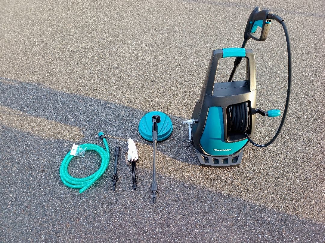 マキタ(Makita) 高圧洗浄機　MHW0800 洗車 床洗浄ブラシ付！
