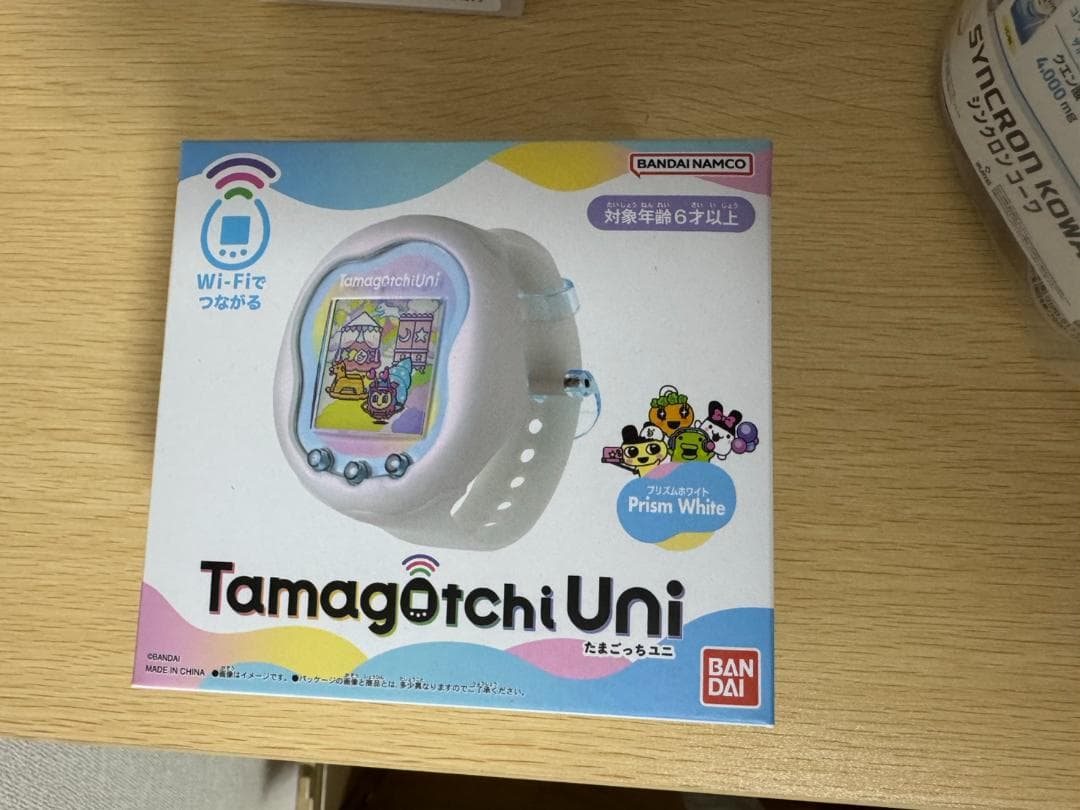 Tamagotchi Uni プリズムホワイト　たまごっちユニ