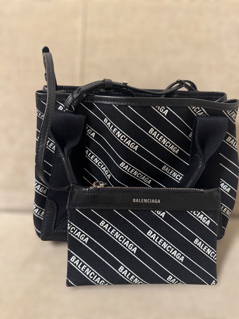 BALENCIAGA バレンシアガ ロゴ総柄 ミニトートバッグ ブラック