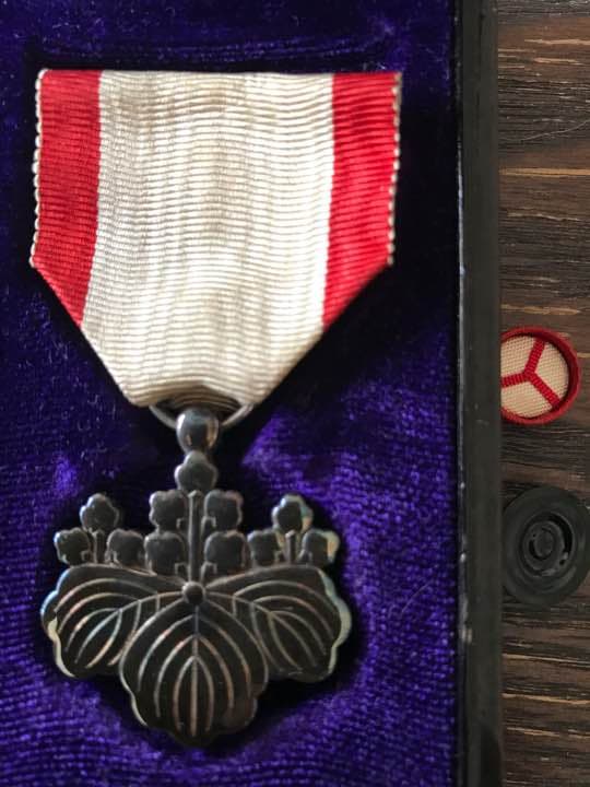 勲八等白色桐葉章 勲章 大日本帝国 旧日本軍 顕彰 瑞宝章 旭日章 軍人