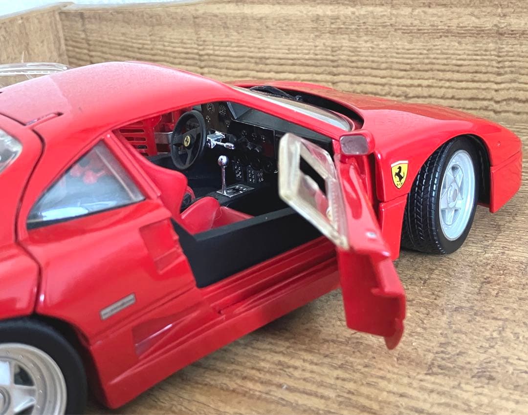 2台❗️HOT　WHEELS CLASSICS　 1:18 　FERRARI