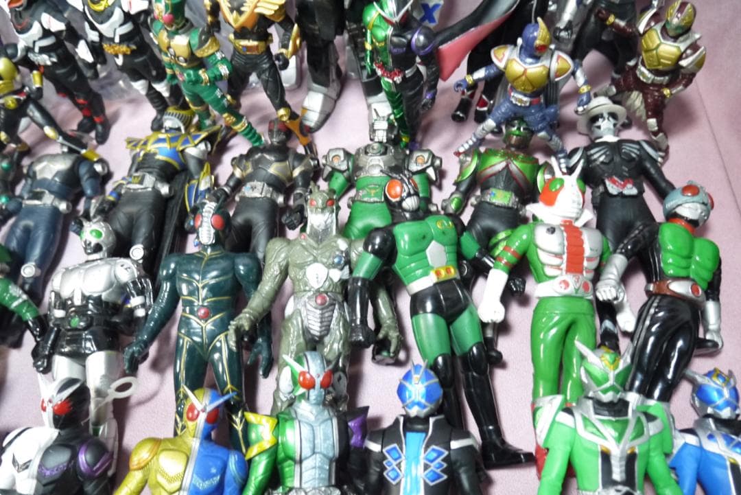 ライダーヒーローシリーズ　ビッグサイズソフビ　フィギュアなど　97体セット