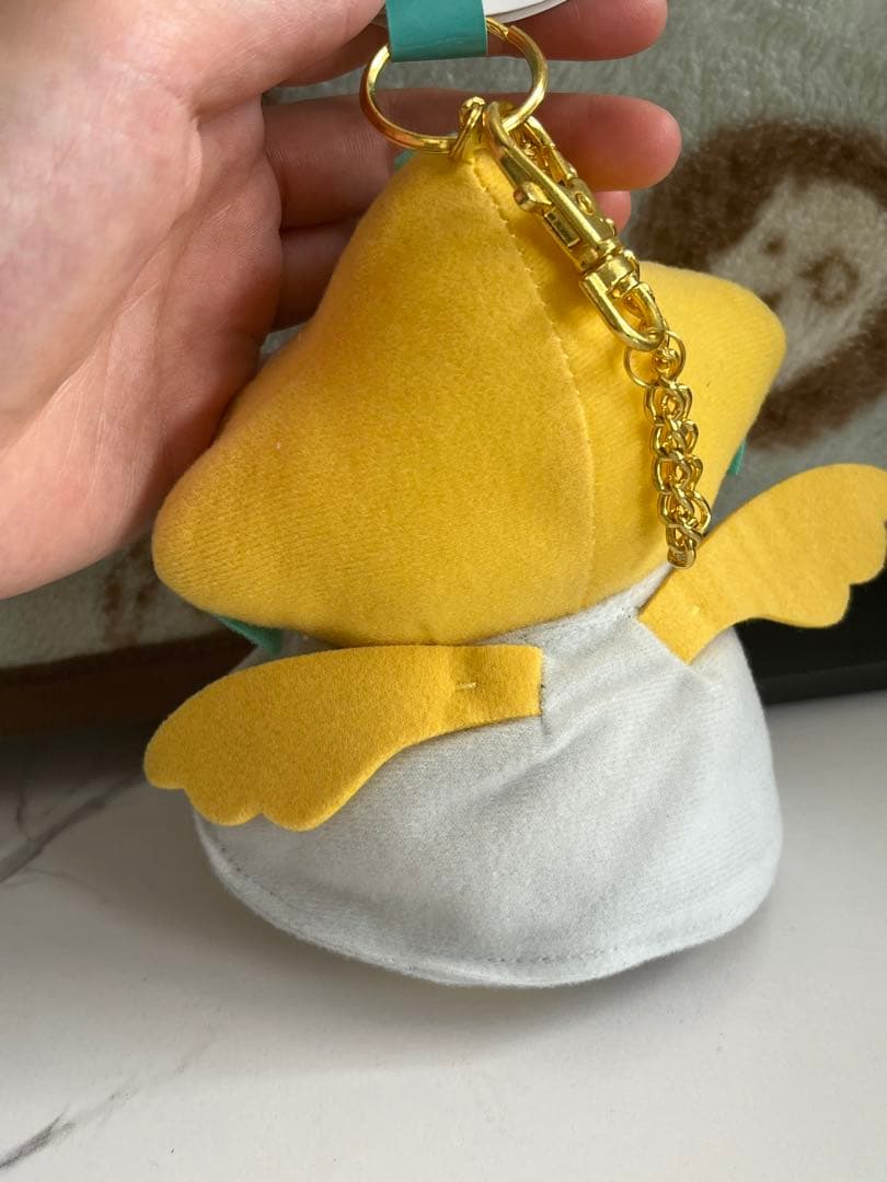 【新品・タグ付き】 ポケモン ジラーチのポンチョをきたピカチュウ マスコット