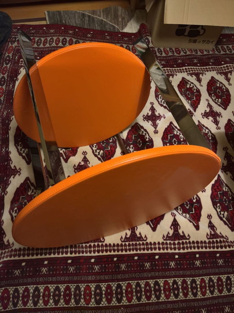 ポルトローナ　フラウ　高級レザー　サイドテーブル　美品