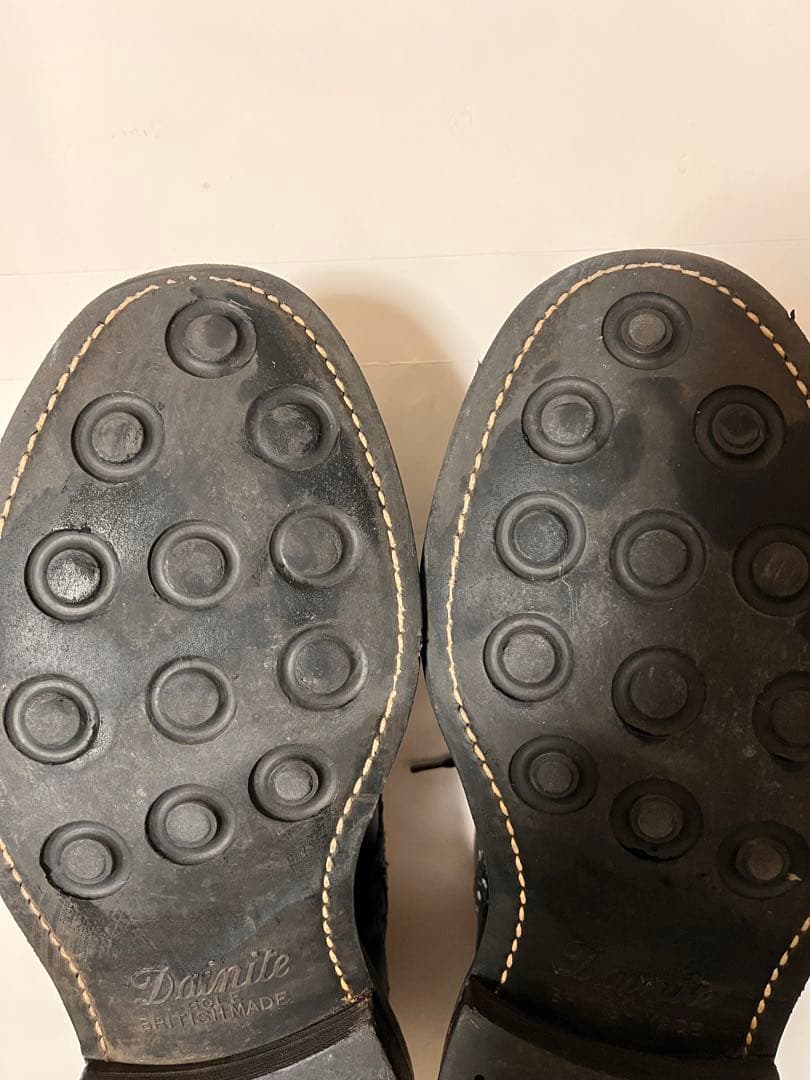 トリッカーズ　バートン　黒　8ハーフ