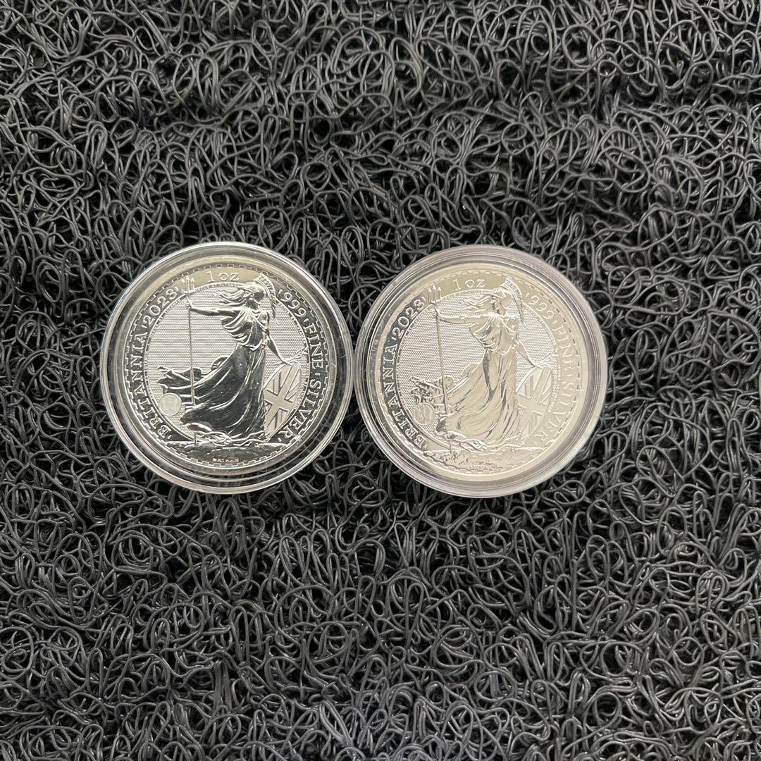 【エリザベス2世肖像】 2023年イギリス ブリタニア純銀1オンス銀貨　2枚