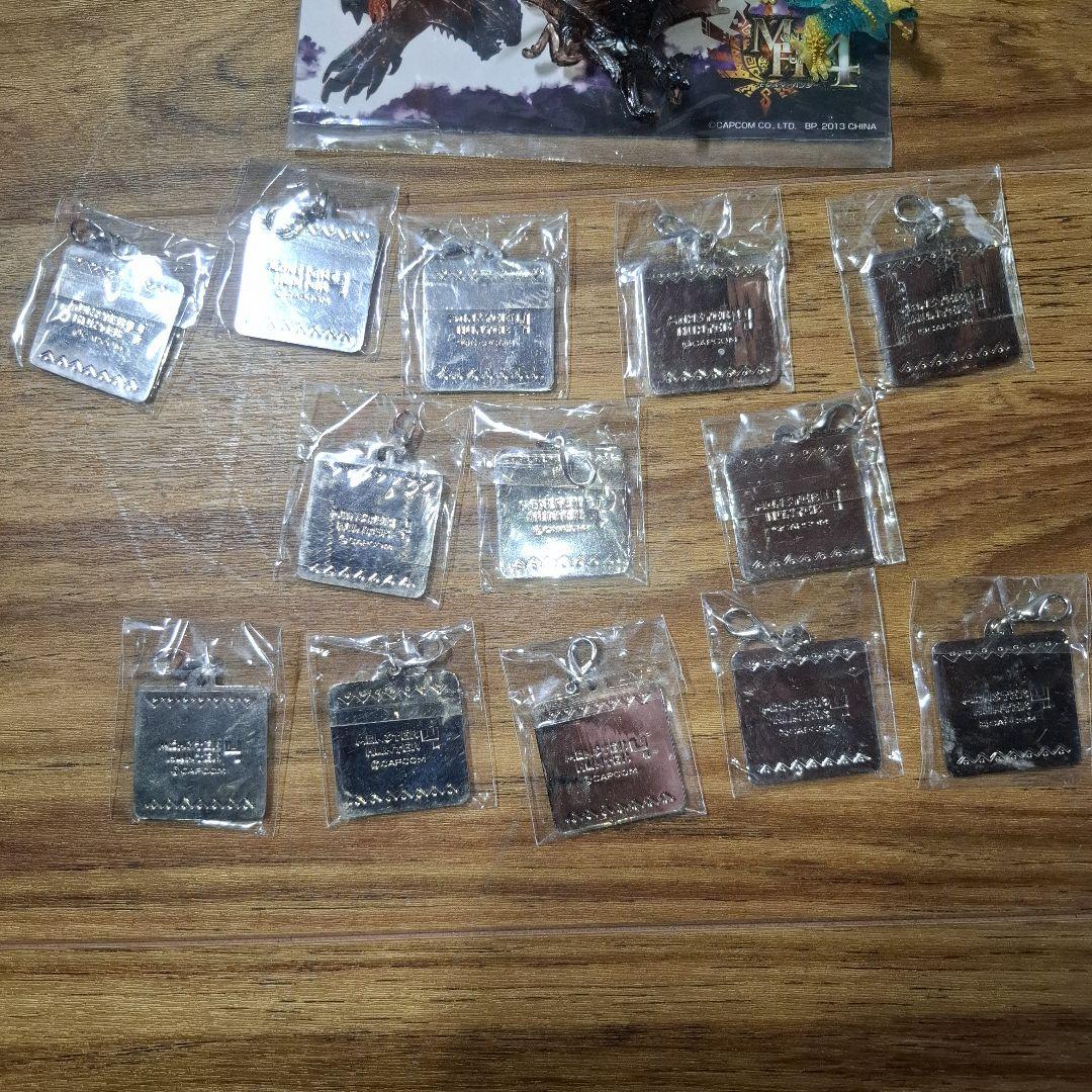 モンスターハンターMONSTERHUNTER　メタルチャームキーホルダーフィギア
