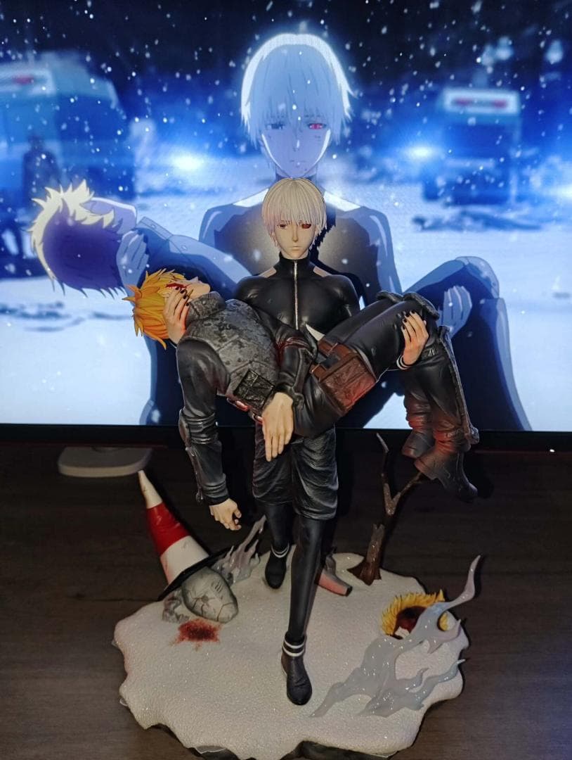 東京喰種 金木研が永近英良を抱く 1/6 樹脂 フィギュア