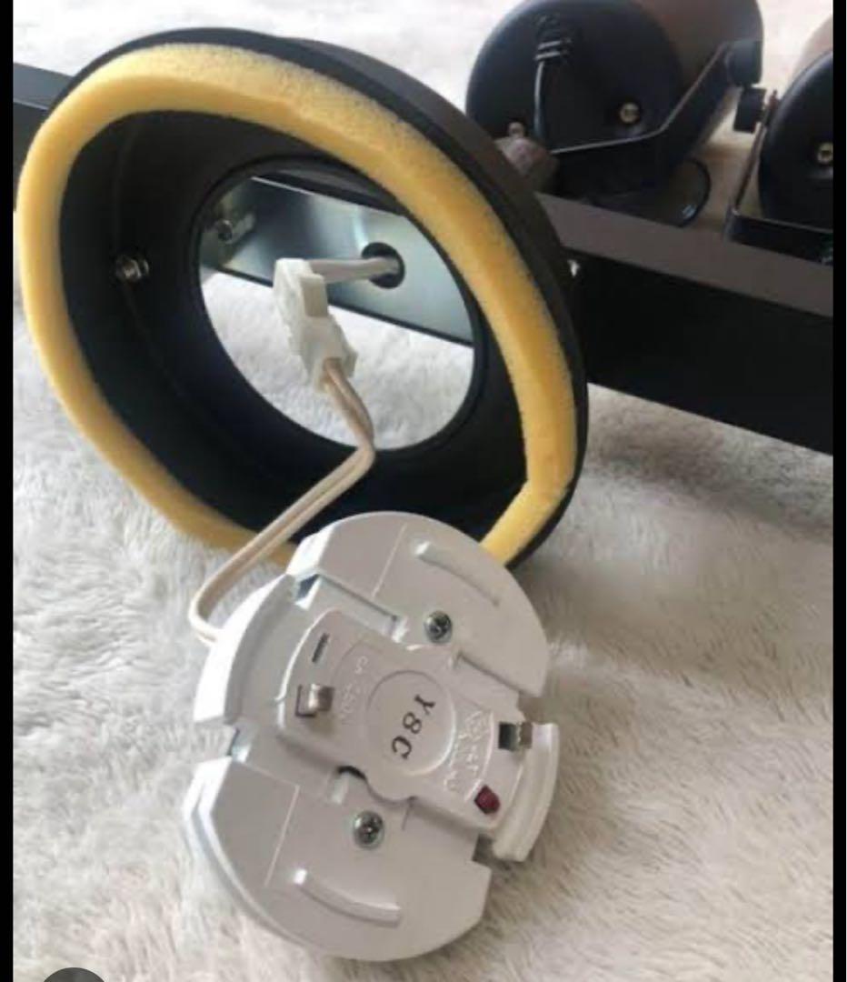 無印良品　システムライト本体（ブラック）＋LEDスポットライト大（ブラック）3台