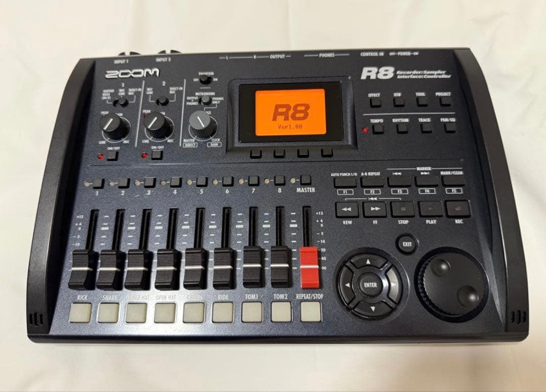 ZOOM R8 マルチトラックレコーダー　 SDカード付き32GB