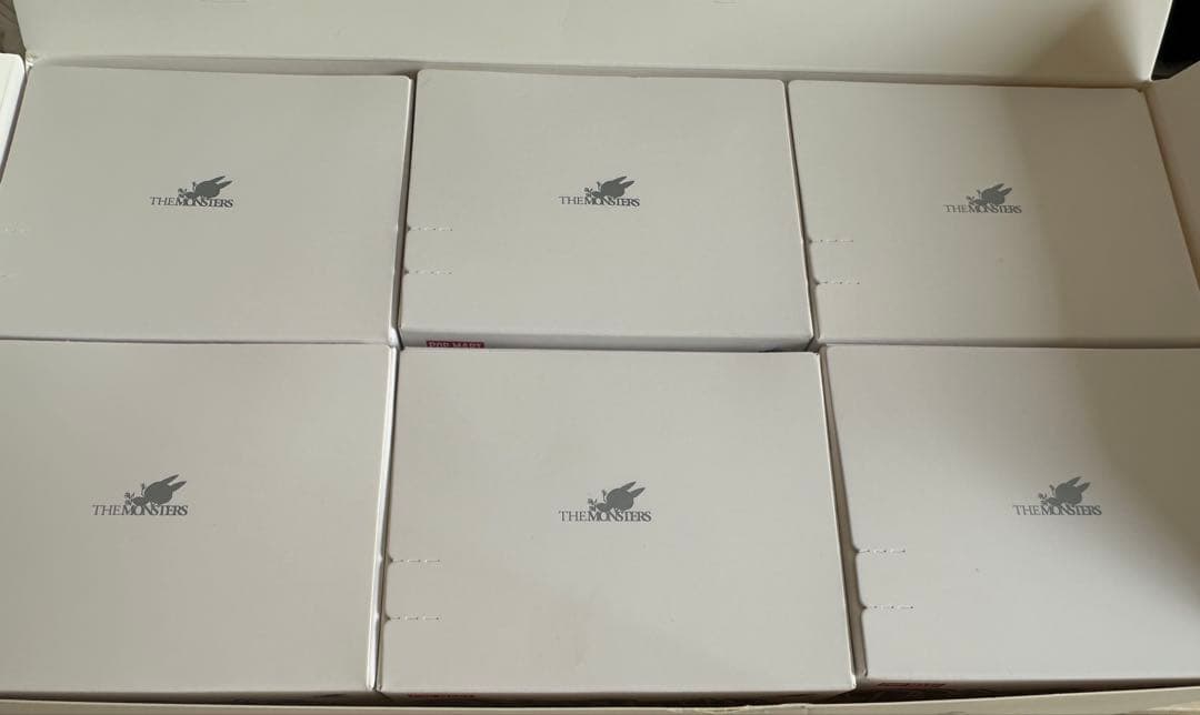 ラブブ POPMART Big into Energy エナジー シークレット