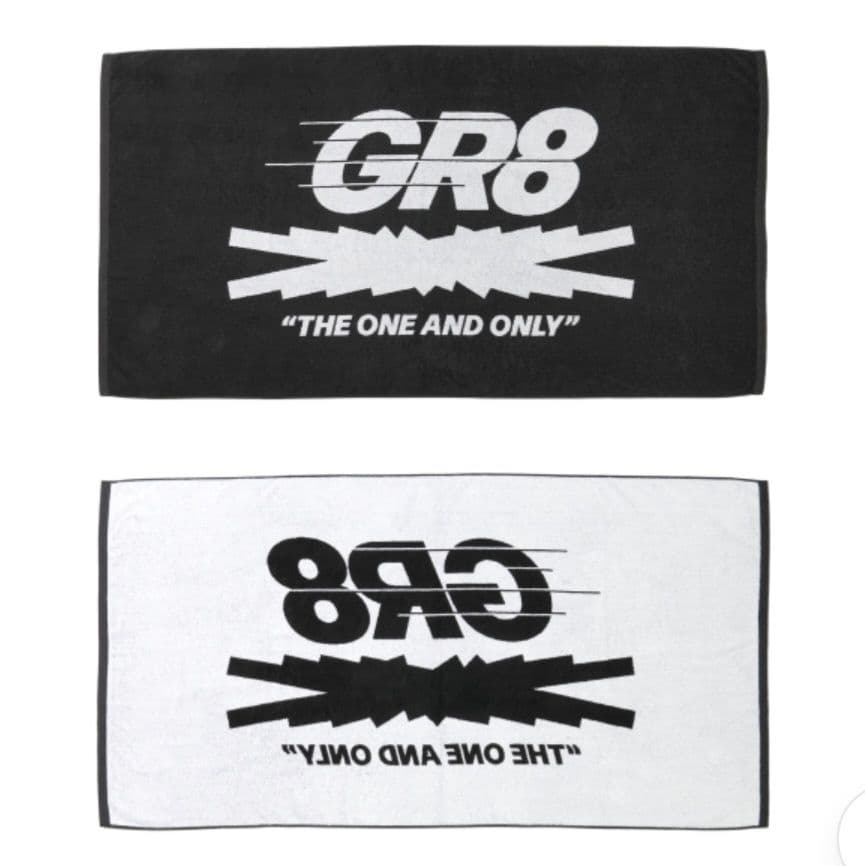アイドル LESSERAFIM GR8 COLLABORATION BEACH TOWEL